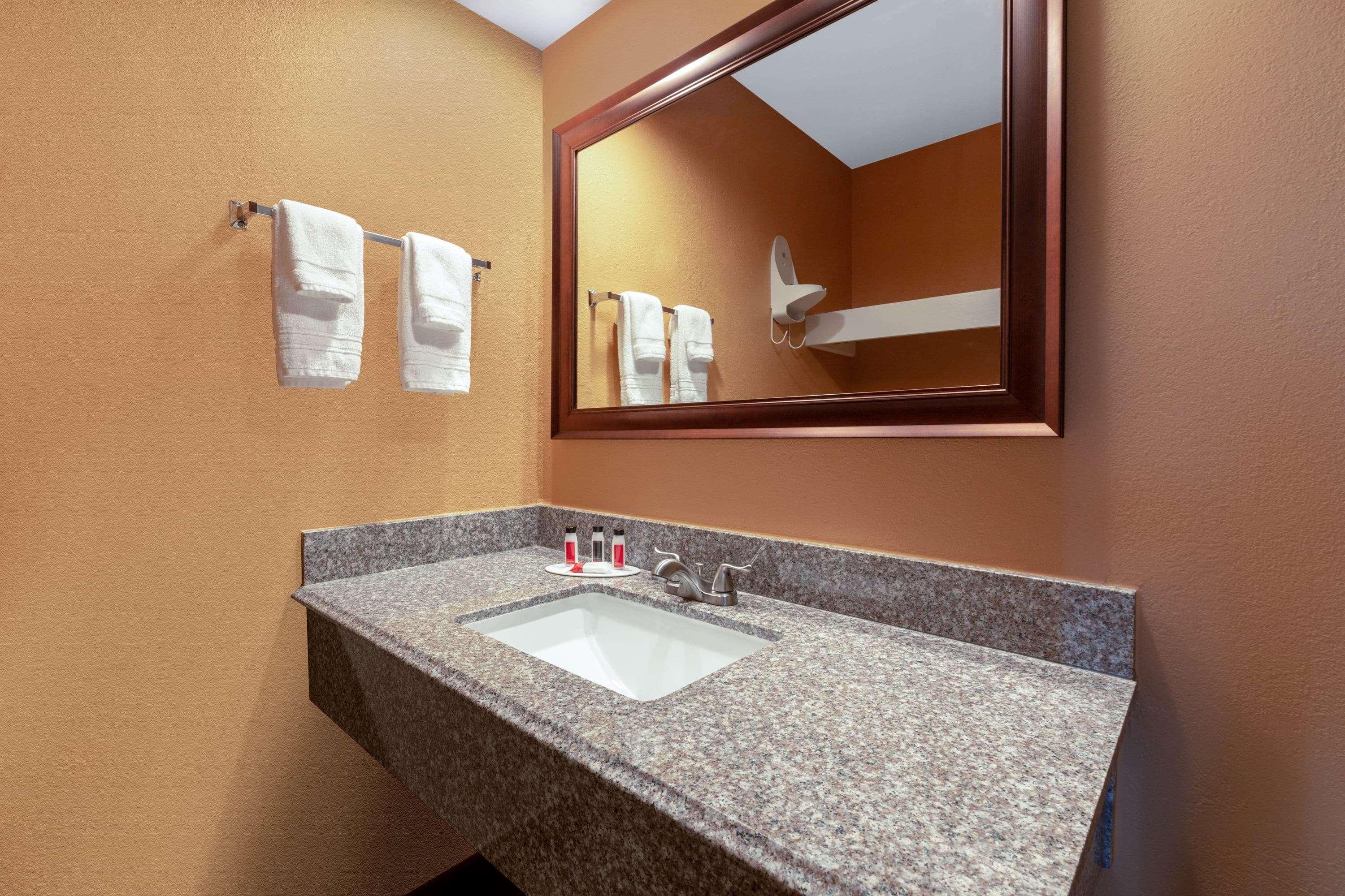 Rosewood Inn & Suites Roseburg Extérieur photo