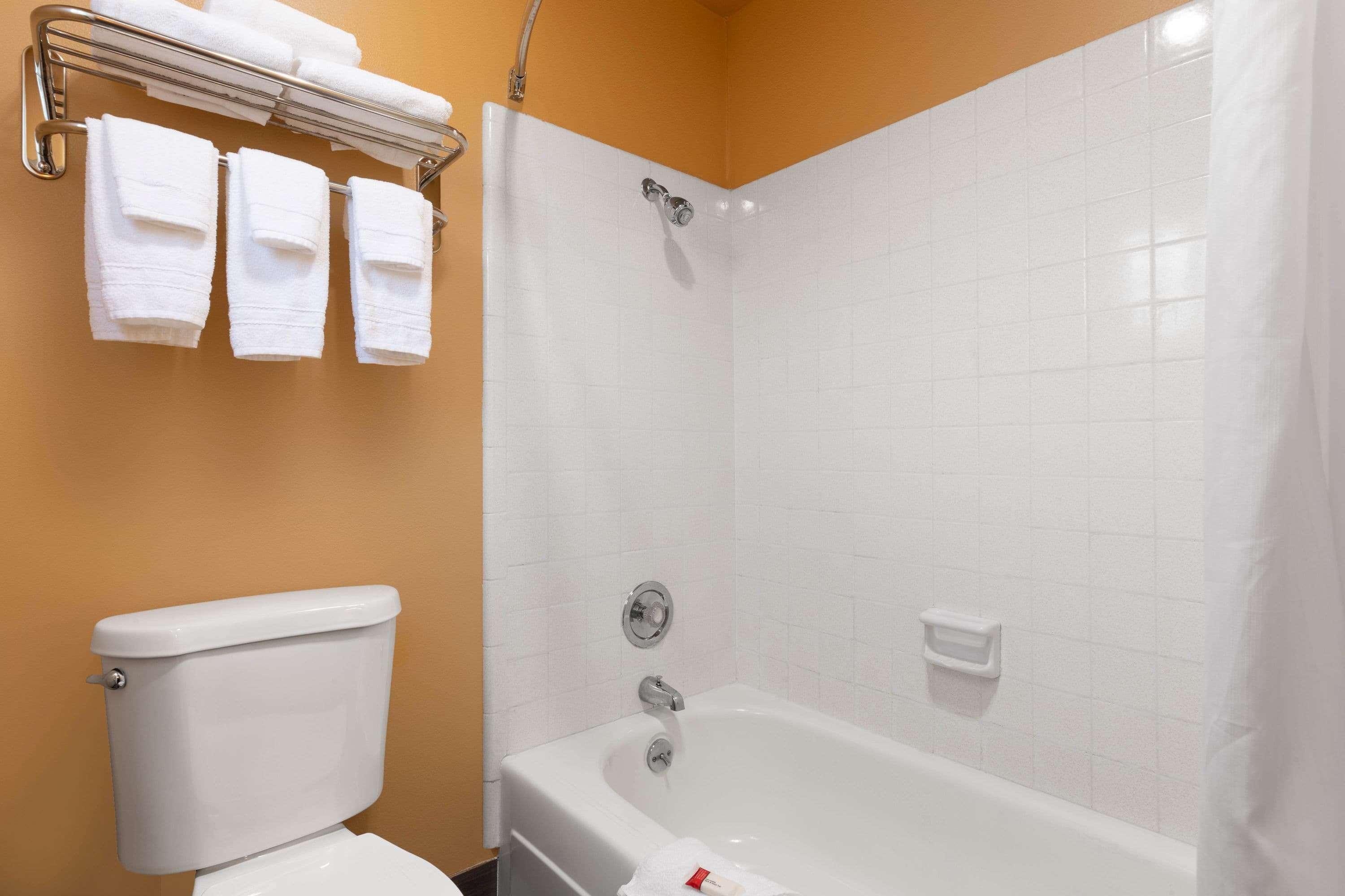 Rosewood Inn & Suites Roseburg Extérieur photo