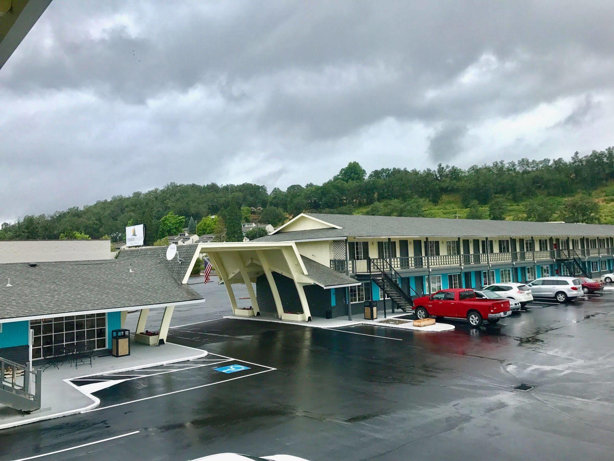 Rosewood Inn & Suites Roseburg Extérieur photo