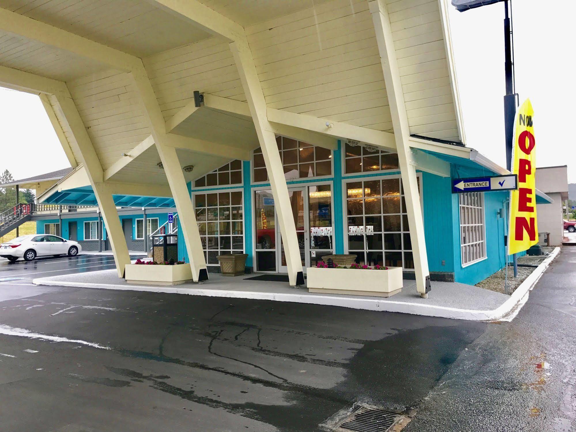 Rosewood Inn & Suites Roseburg Extérieur photo