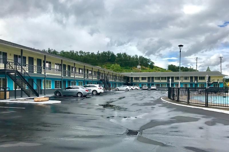 Rosewood Inn & Suites Roseburg Extérieur photo